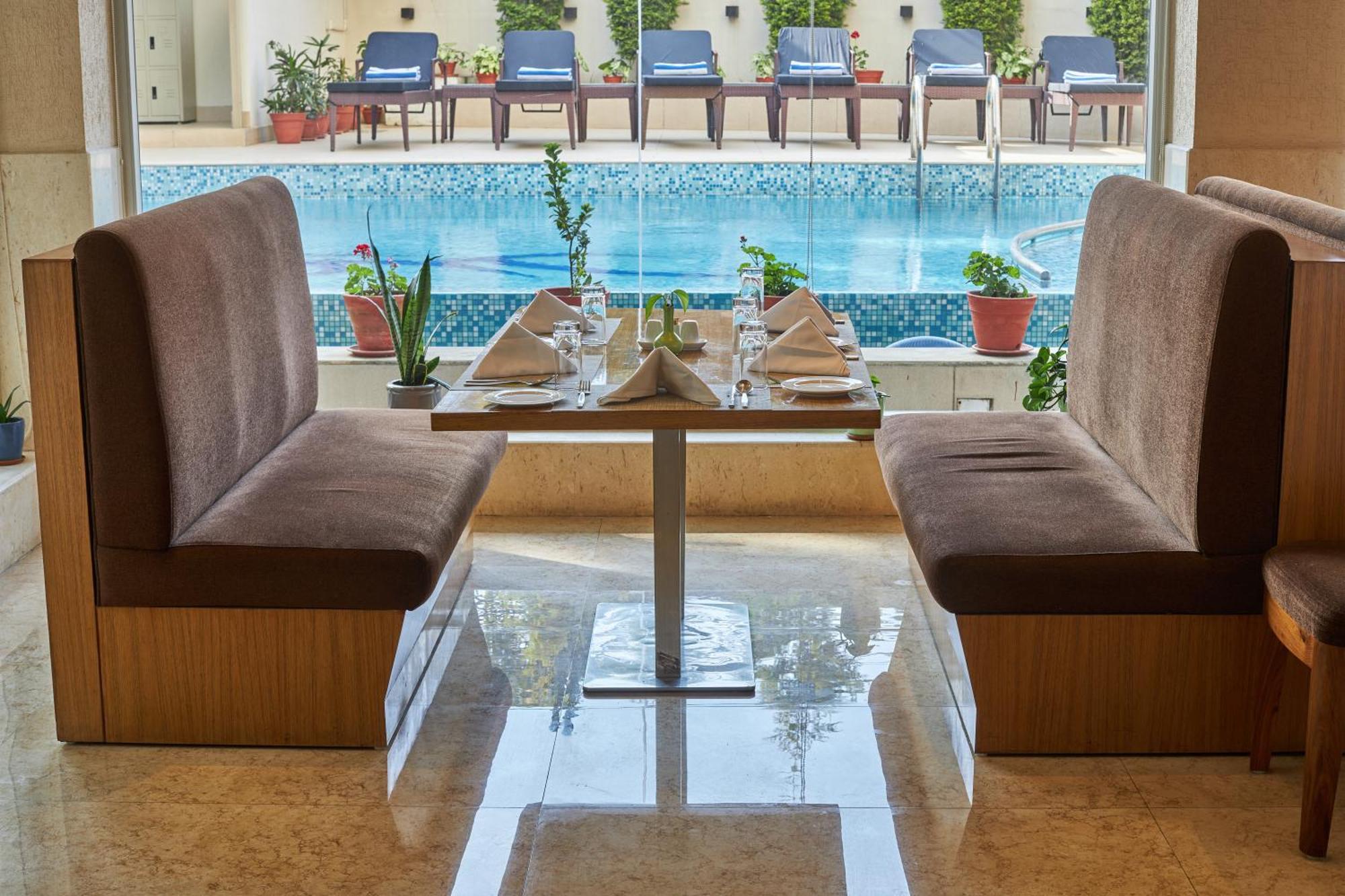 Hotel Crowne Imperial Kathmandu Esterno foto