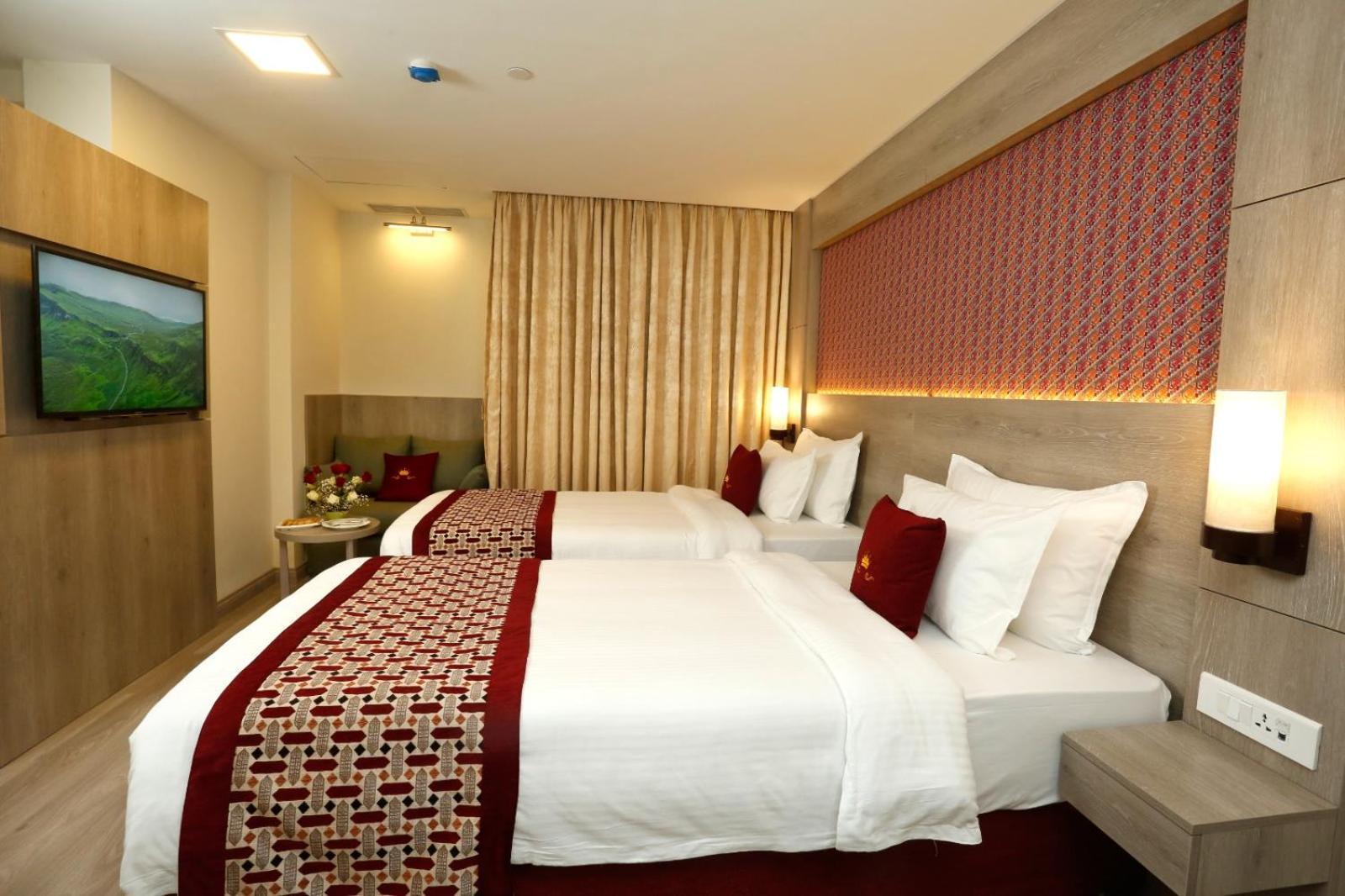 Hotel Crowne Imperial Kathmandu Esterno foto