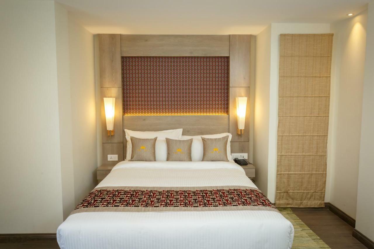 Hotel Crowne Imperial Kathmandu Esterno foto
