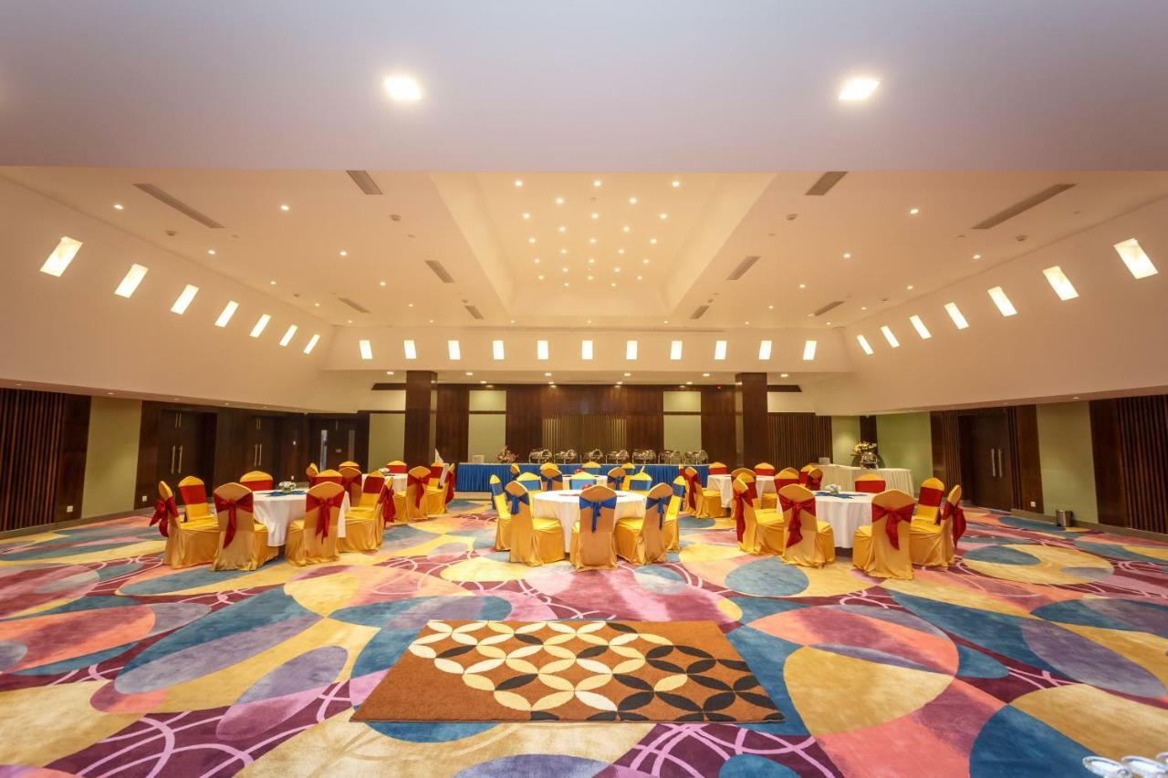 Hotel Crowne Imperial Kathmandu Esterno foto