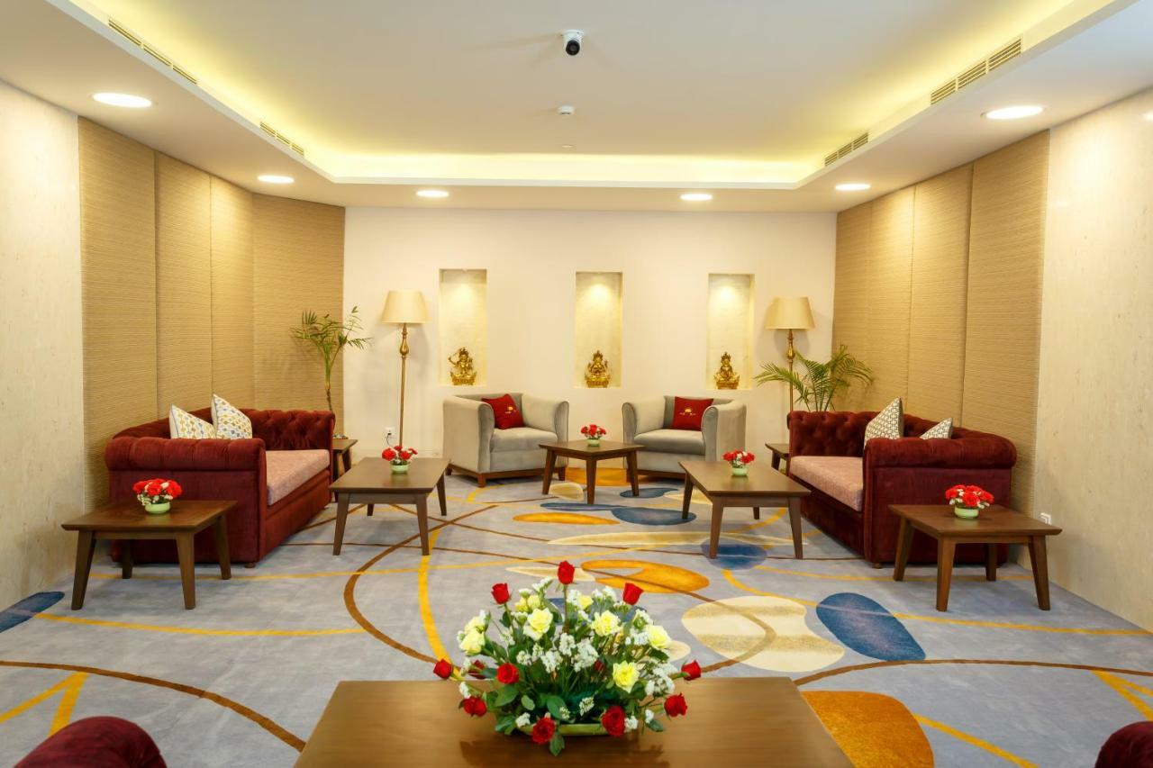 Hotel Crowne Imperial Kathmandu Esterno foto