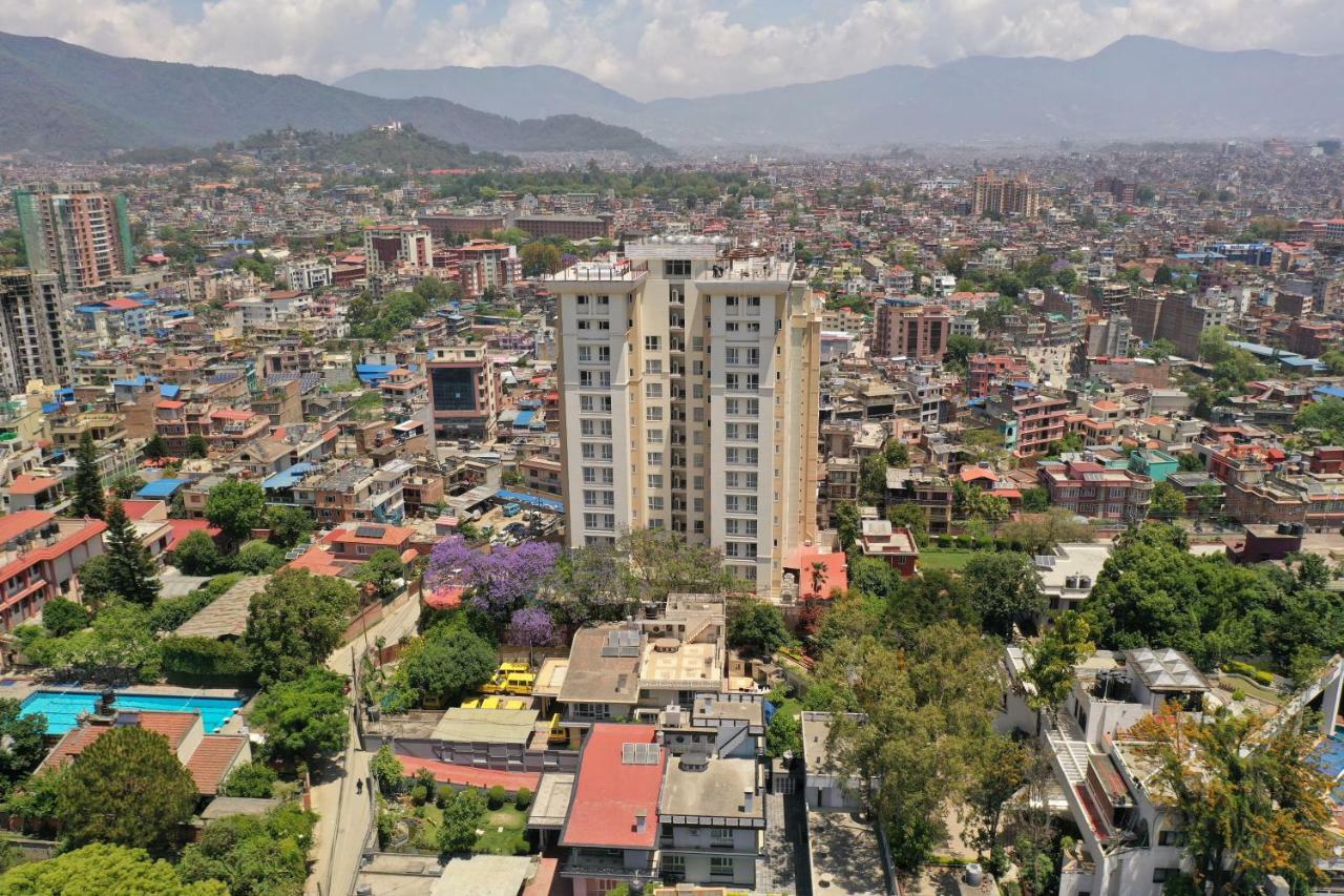 Hotel Crowne Imperial Kathmandu Esterno foto