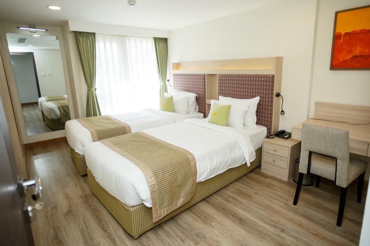 Hotel Crowne Imperial Kathmandu Esterno foto