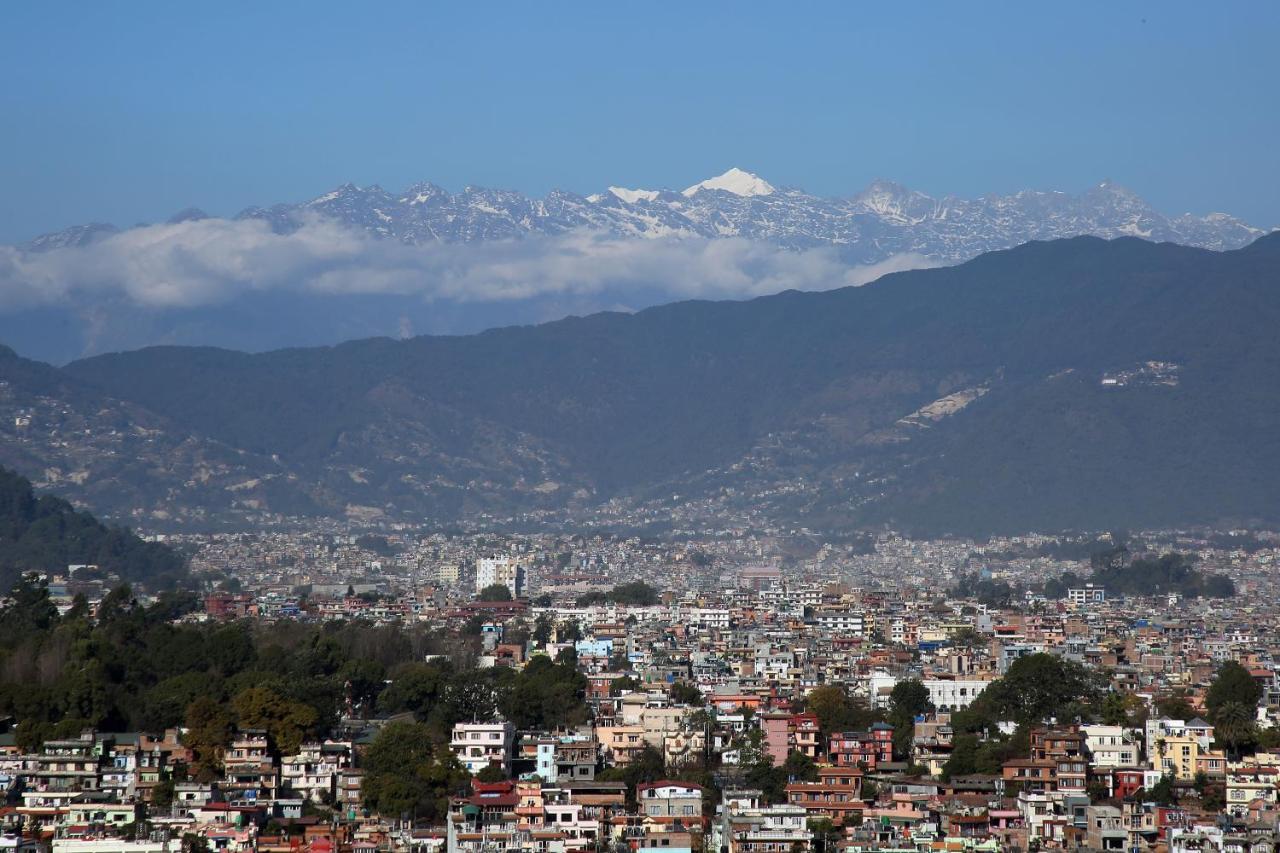 Hotel Crowne Imperial Kathmandu Esterno foto